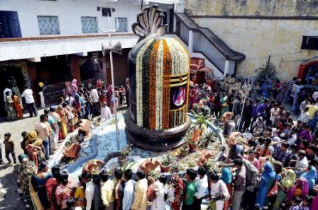 Details about significance of shivratri, importance of mahashivratri, shivratari ... festival india, mahashivaratri in india, shivaratri celebrations, mahashivaratri festival, ... Festival of Mahashivaratri has tremendous significance in Hinduism.
